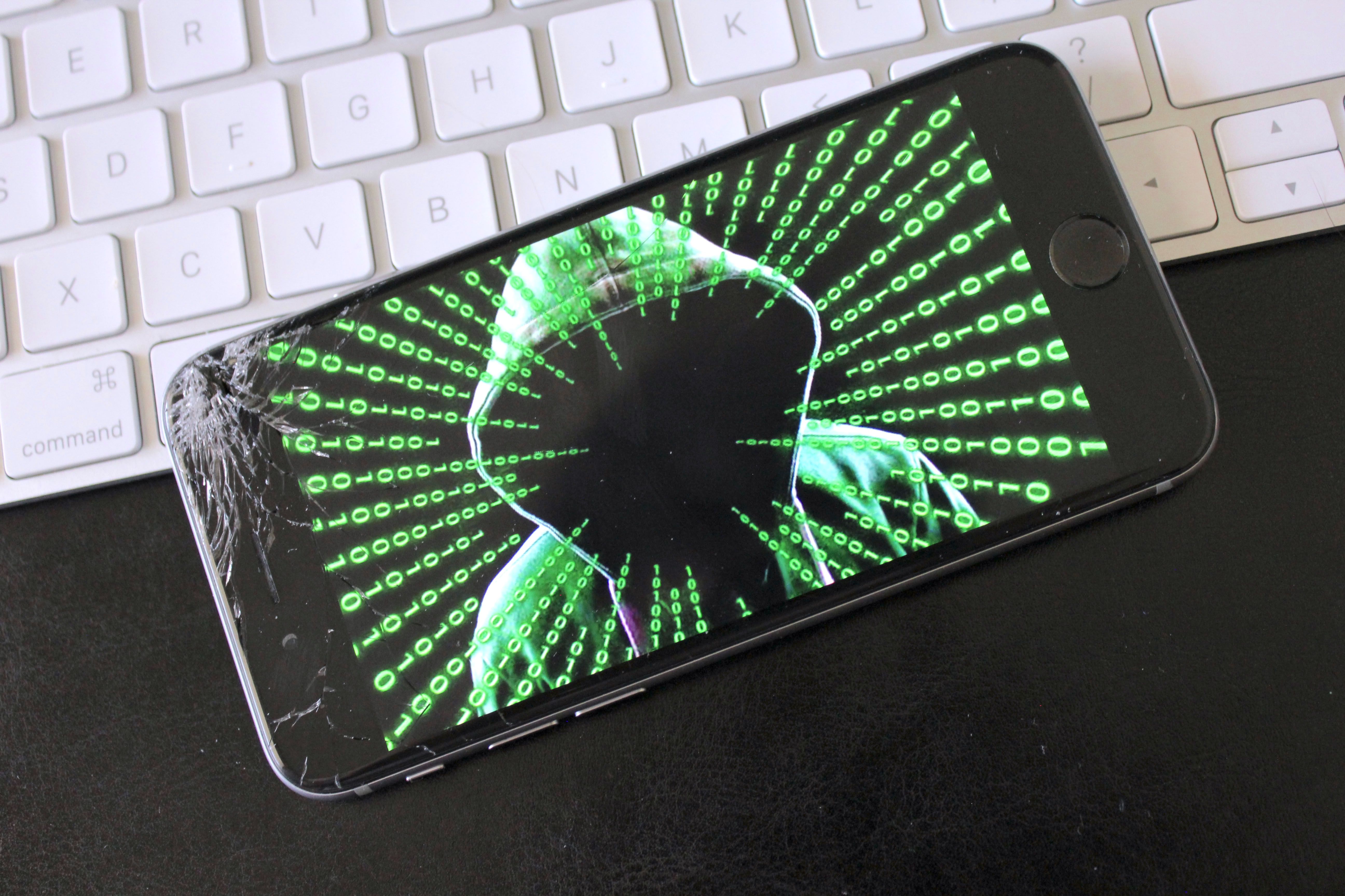 Tapping Cell Phones Remotely : How to Check If Your Phone Is Tapped ...